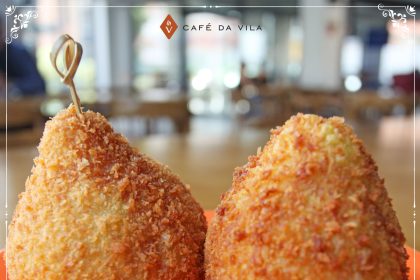 Coxinha no Café da Vila